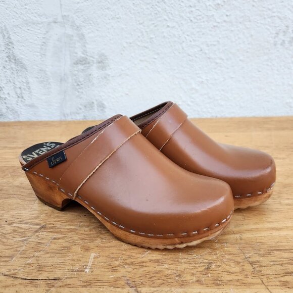 Sven's Swedish Clogs - Picture 3 of 12